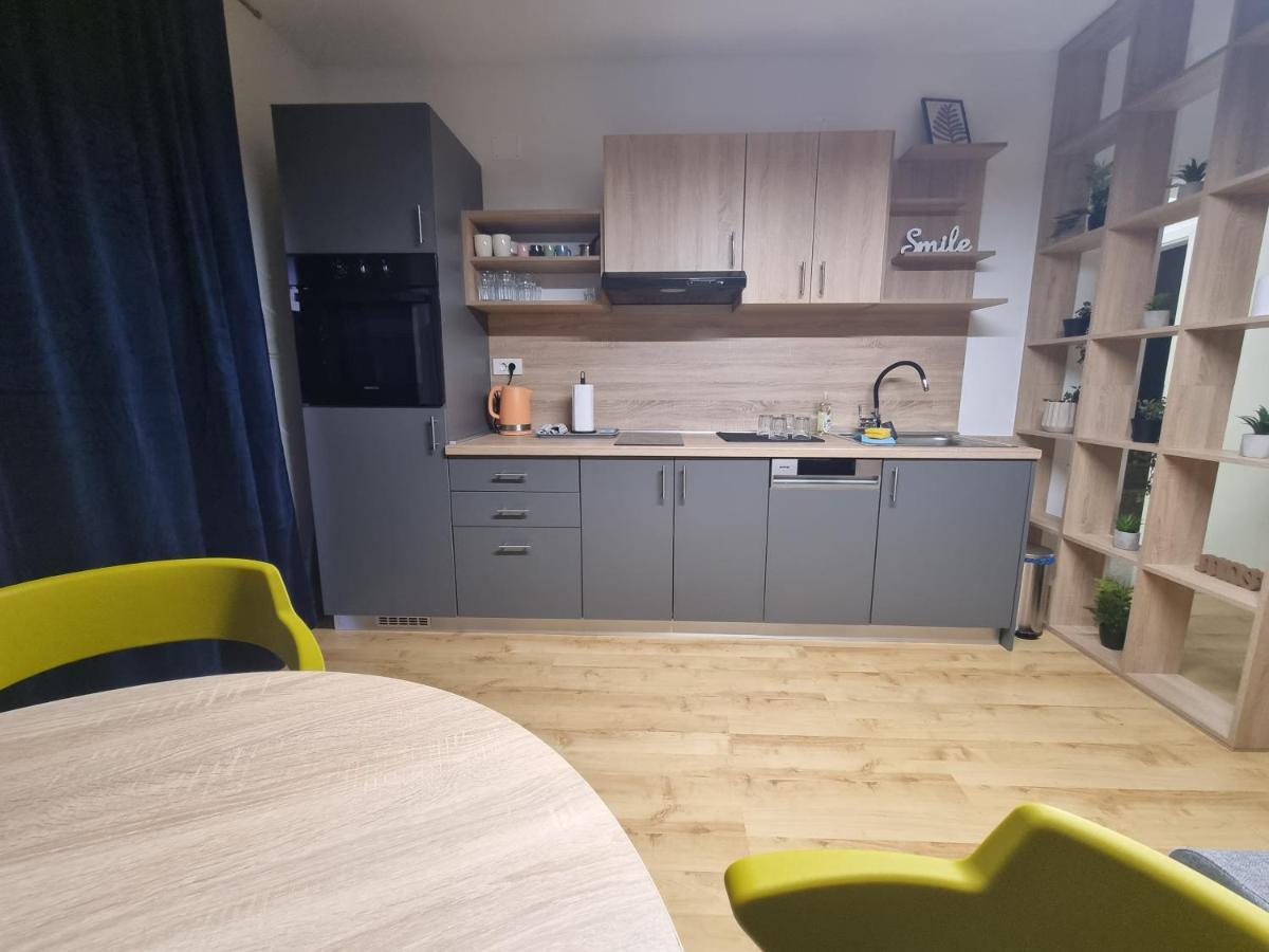 Kfn Concept One Apartment Загреб Екстериор снимка