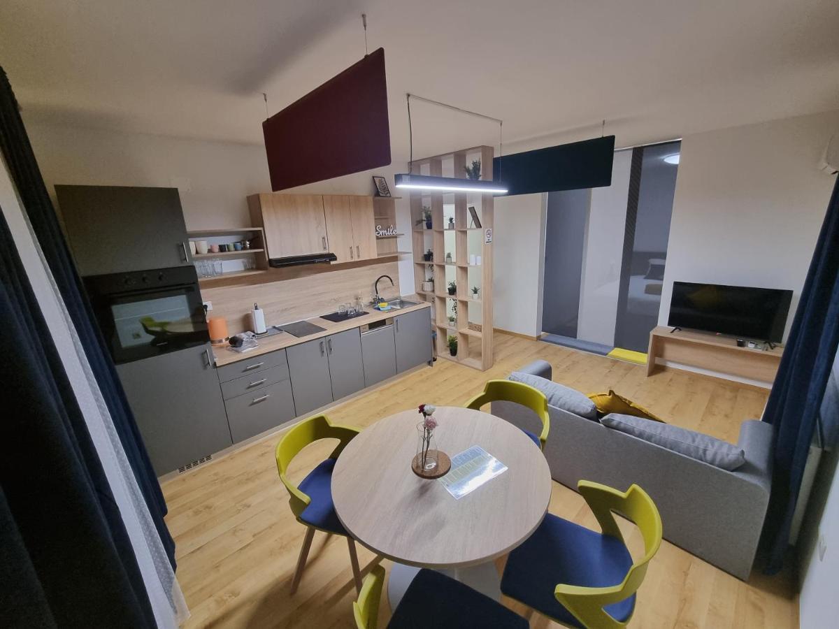 Kfn Concept One Apartment Загреб Екстериор снимка