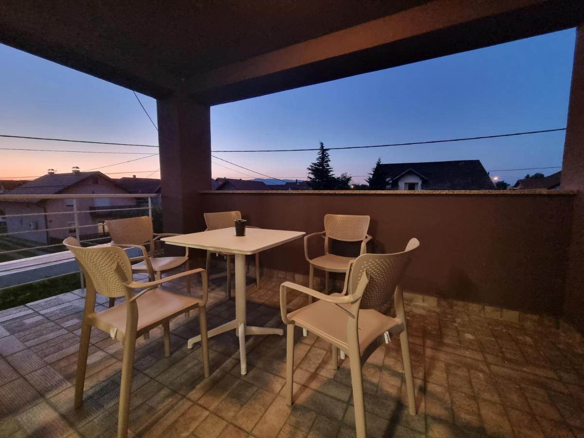 Kfn Concept One Apartment Загреб Екстериор снимка
